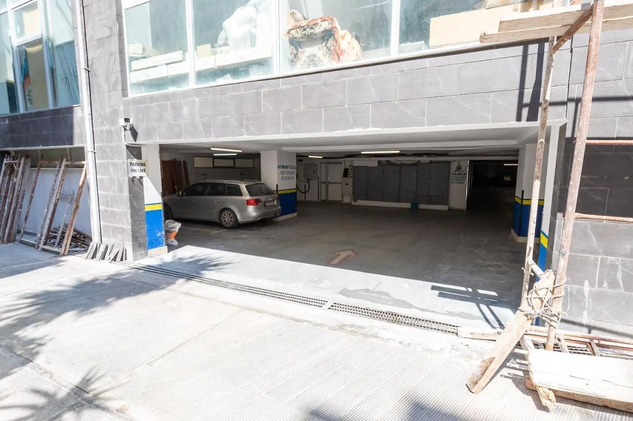 アパート SarandëThe View2-'Free Parking'アパートメント アルバニア